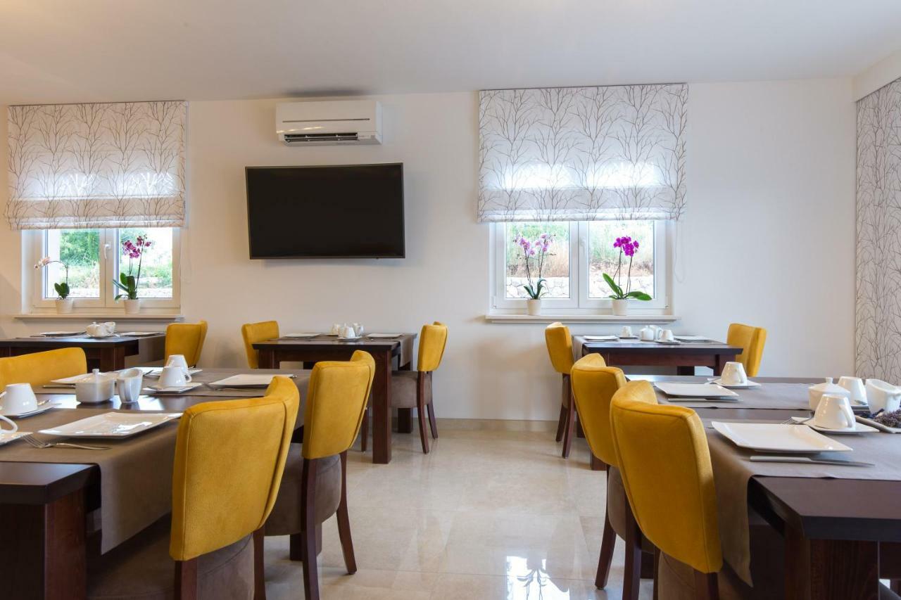 B&B Villa Maris Punat Bagian luar foto
